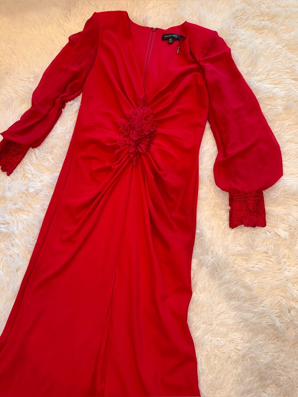 NEW TADASHI SHOJI Sahana Long Bishop Sleeve Plunge Red Gown Sz XL - Picture 7 of 11